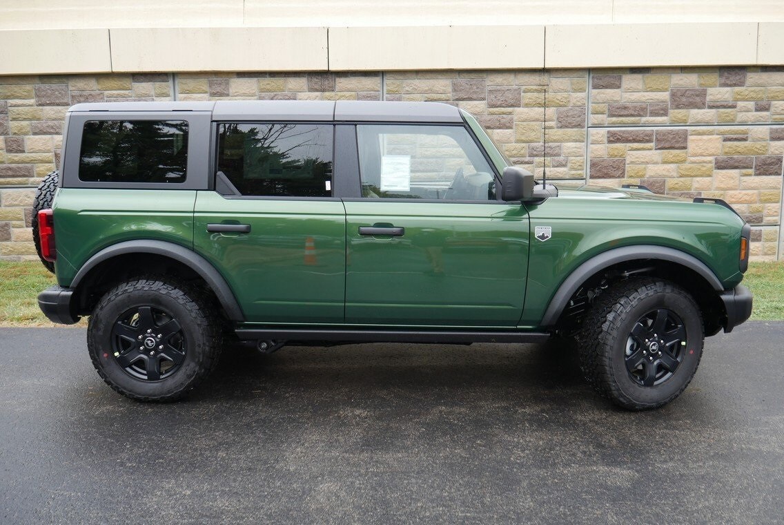 2025 Ford Bronco Big Bend photo 2