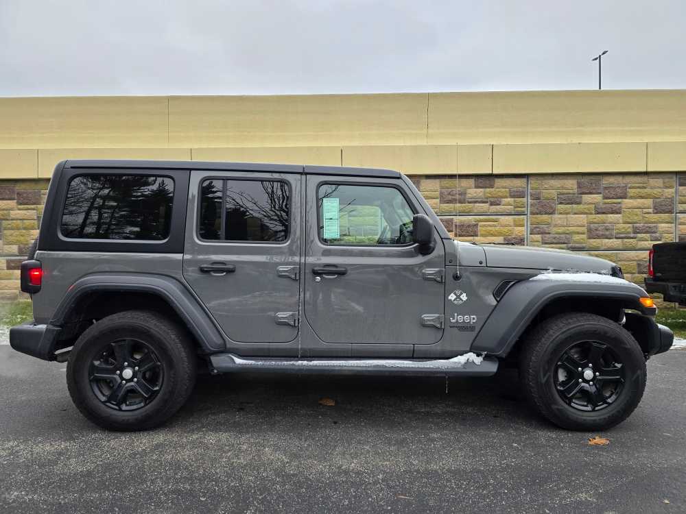 2018 Jeep Wrangler Unlimited Sport S photo 2