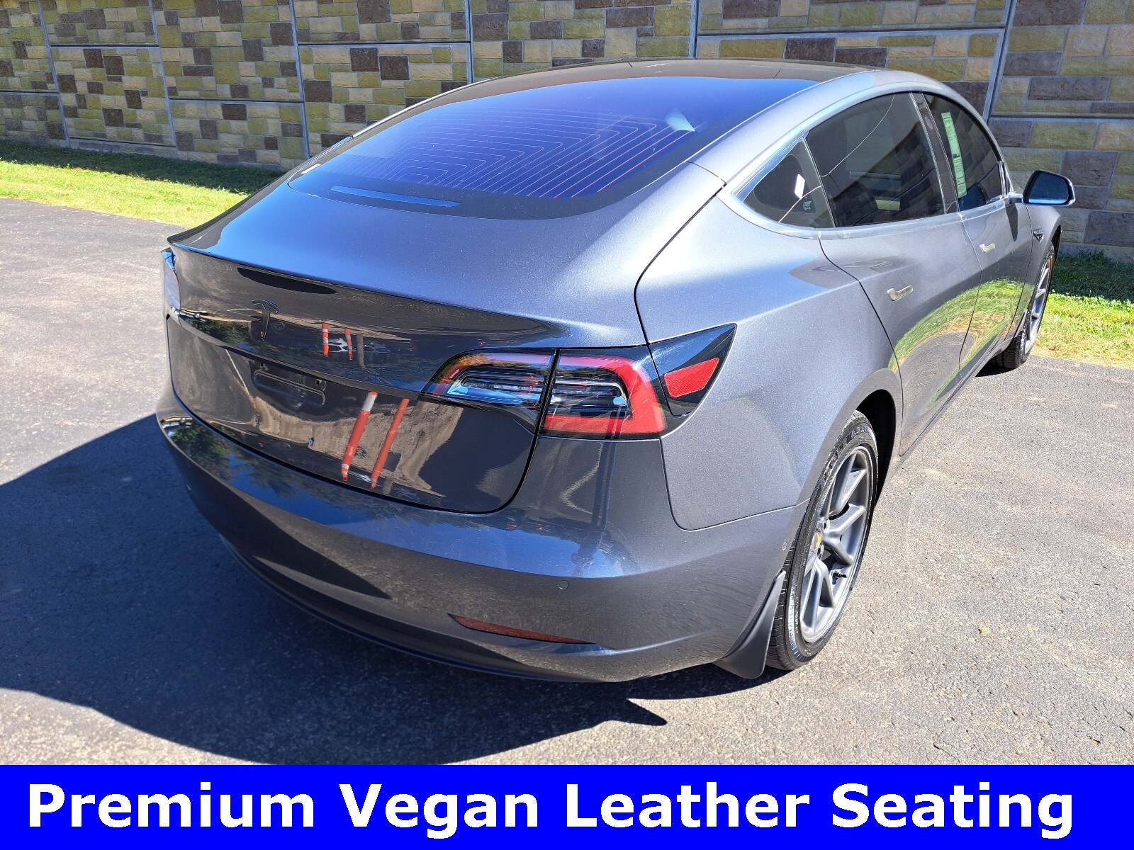 2018 Tesla Model 3 Long Range photo 3