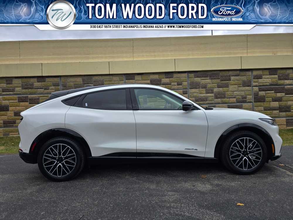 2024 Ford Mustang Mach-E Premium AWD's photo