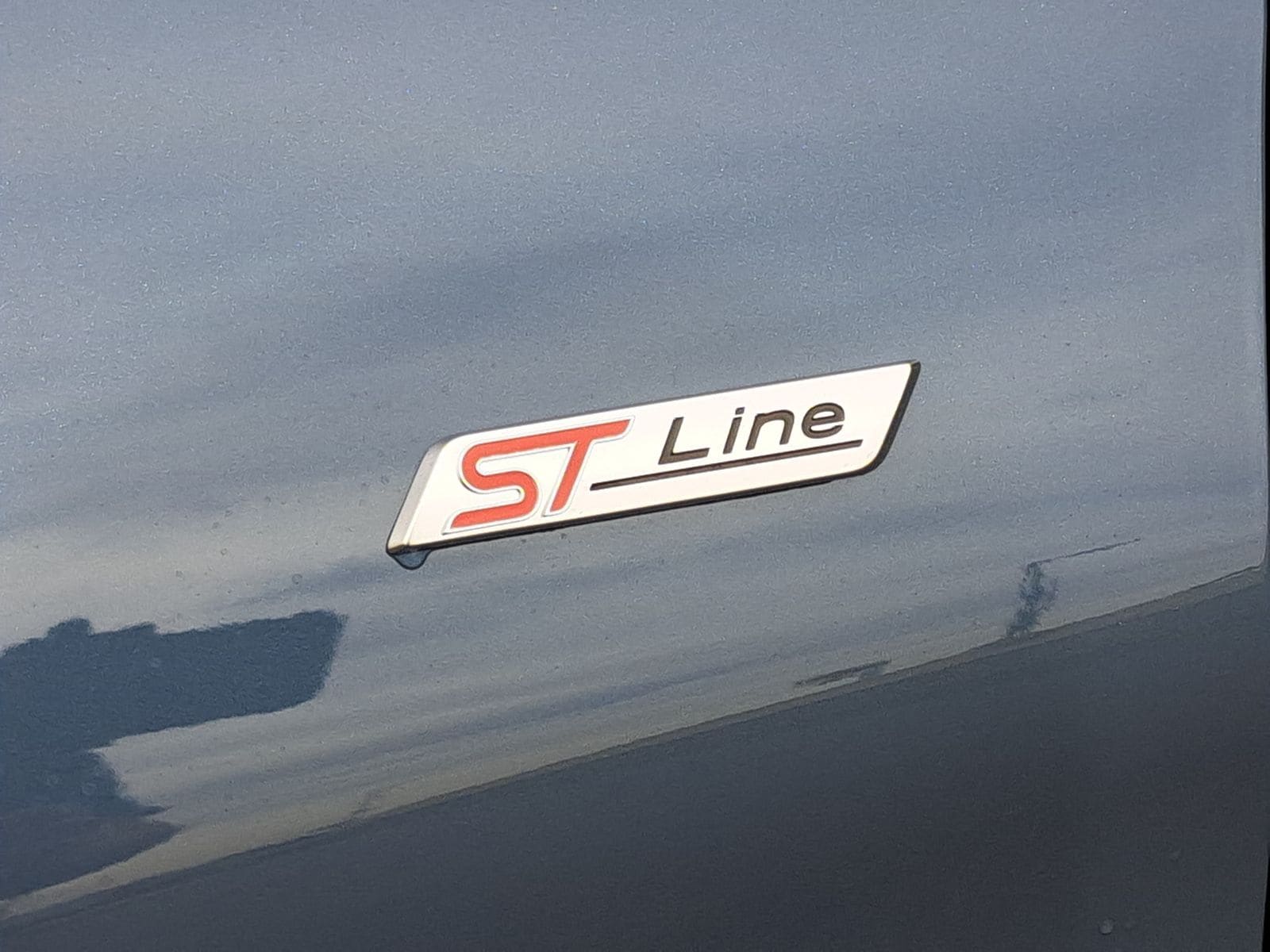 2026 Ford Explorer ST-Line - Photo 9
