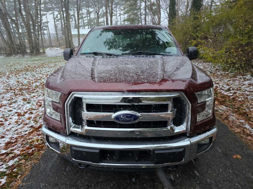 2015 Ford F-150 XLT photo 2