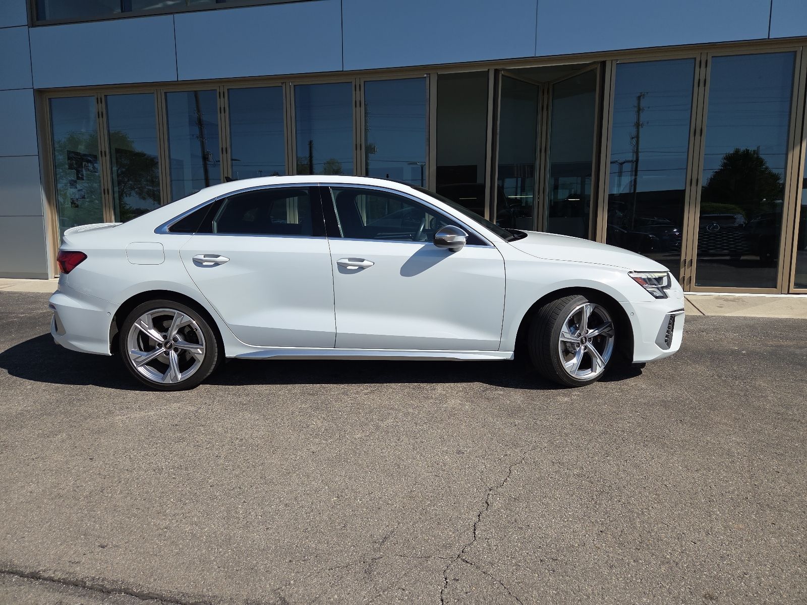 2023 Audi S3 2.0 TFSI Premium Plus quattro S tronic's photo