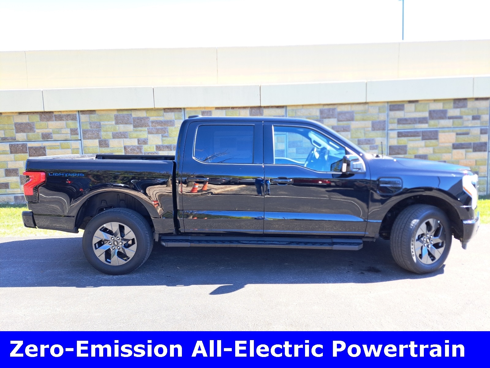 Used 2022 Ford F-150 Lightning Lariat with VIN 1FTVW1EL5NWG16584 for sale in Indianapolis, IN