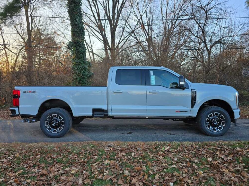 New 2026 Ford Super Duty F-350 SRW Platinum TRUCK