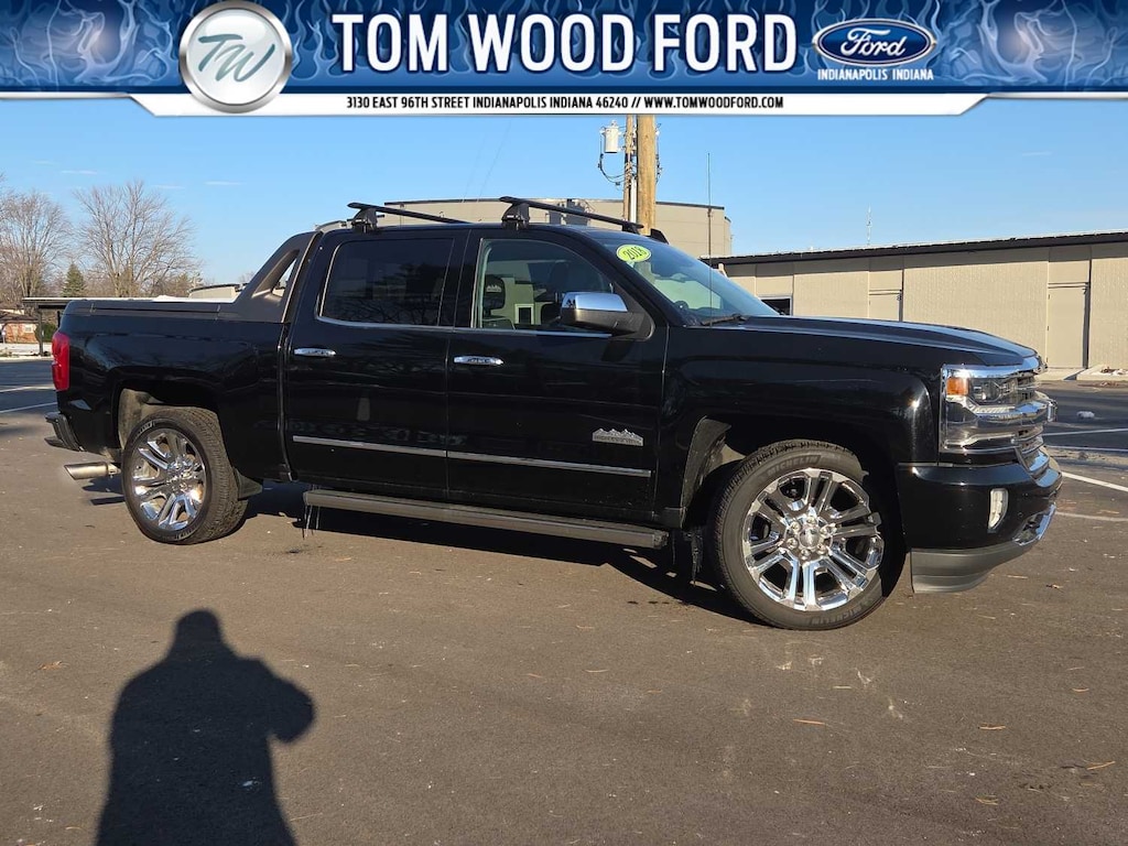 Used 2018 Chevrolet Silverado 1500 High Country 4WD Crew Cab 143.5 4WD Crew Cab 143.5