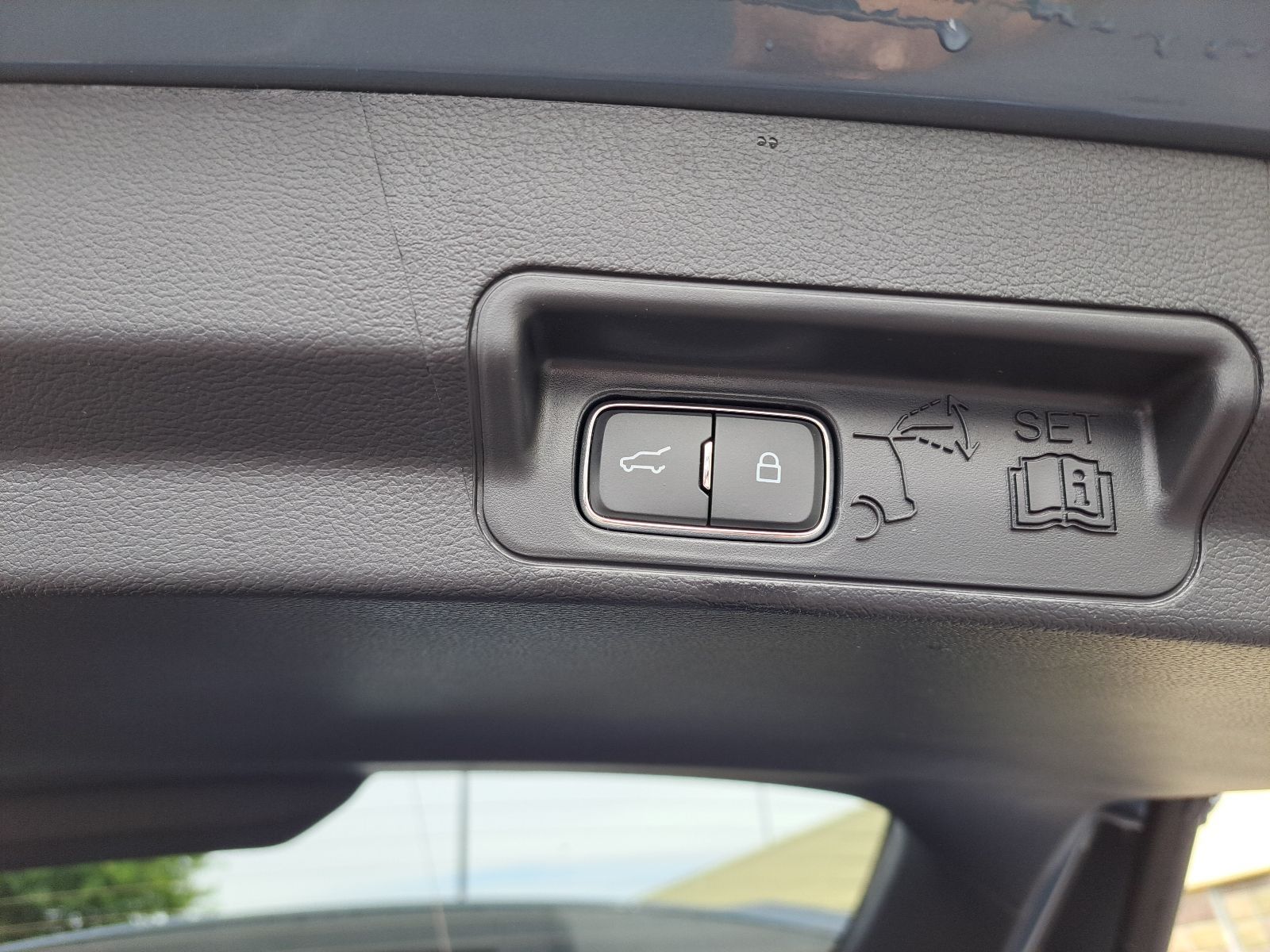 2026 Ford Explorer ST-Line - Photo 32