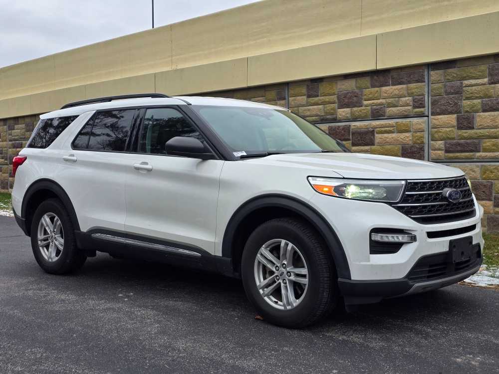 2021 Ford Explorer XLT photo 4