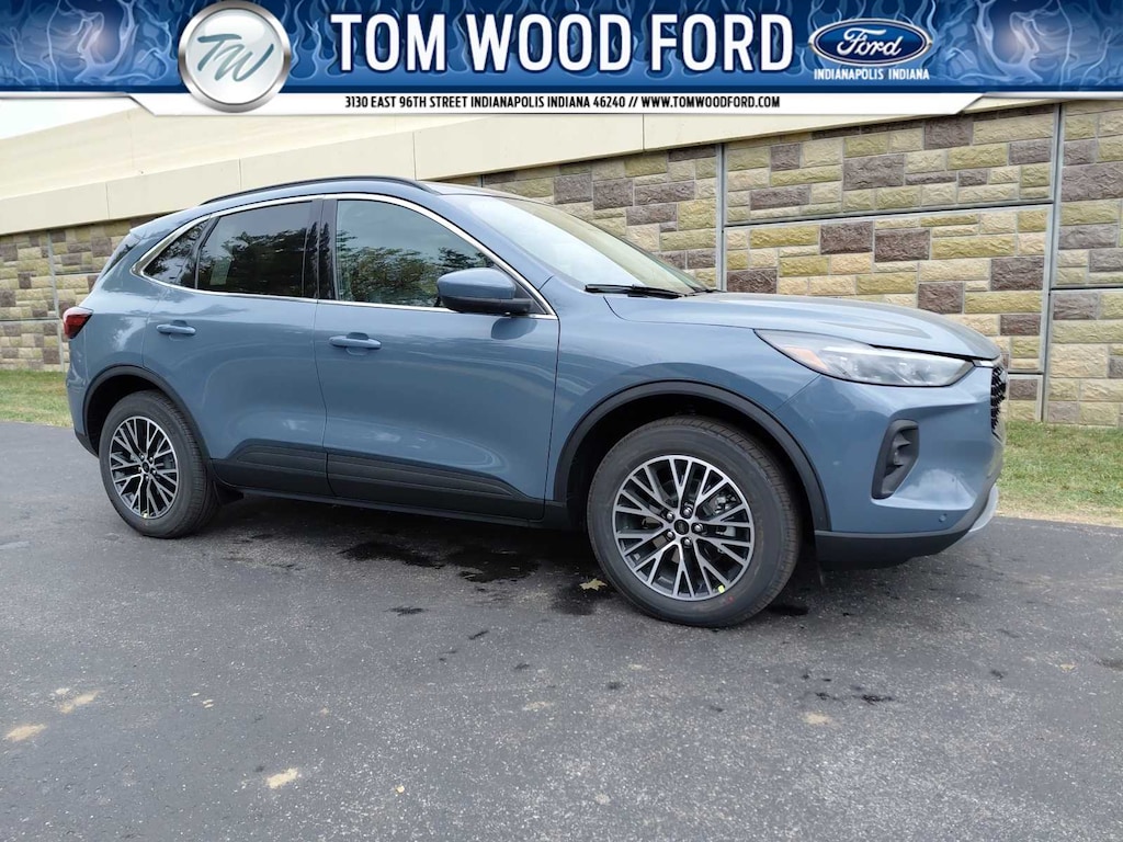 New 2026 Ford Escape Phev FWD