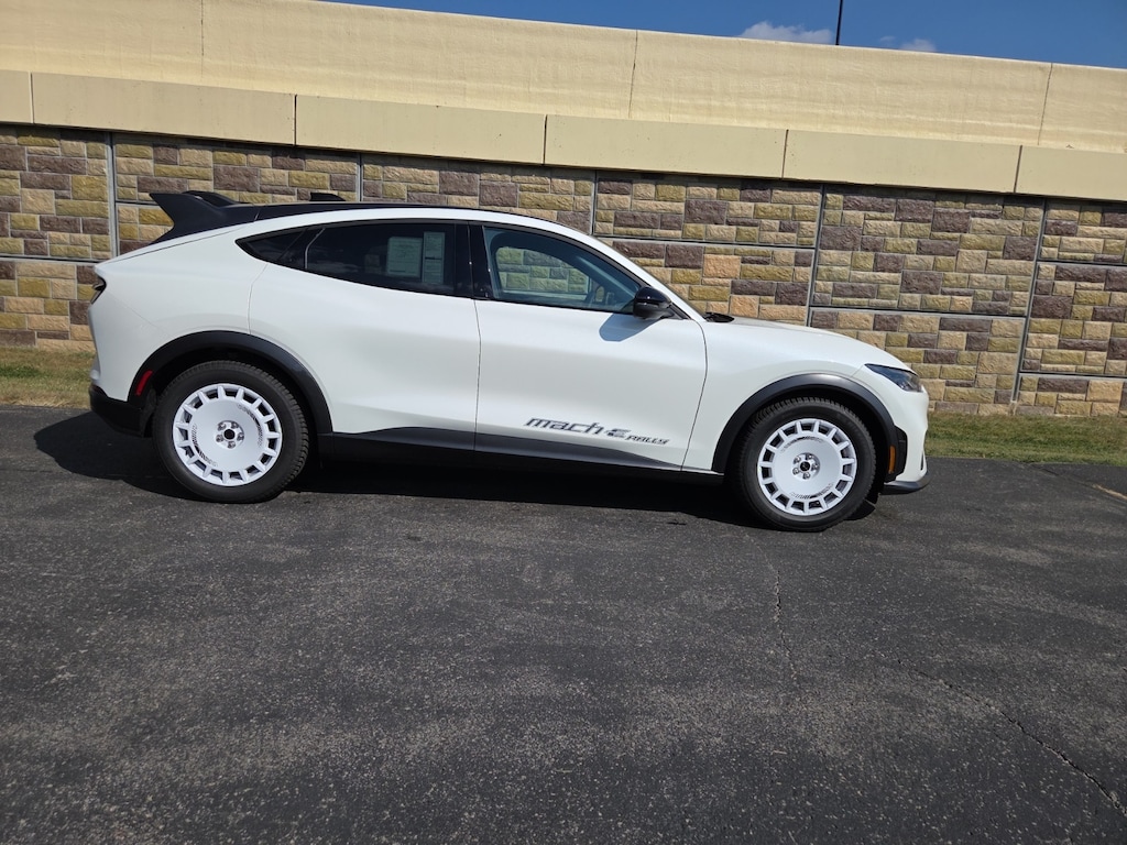 New 2025 Ford Mustang Mach-E GT SUV