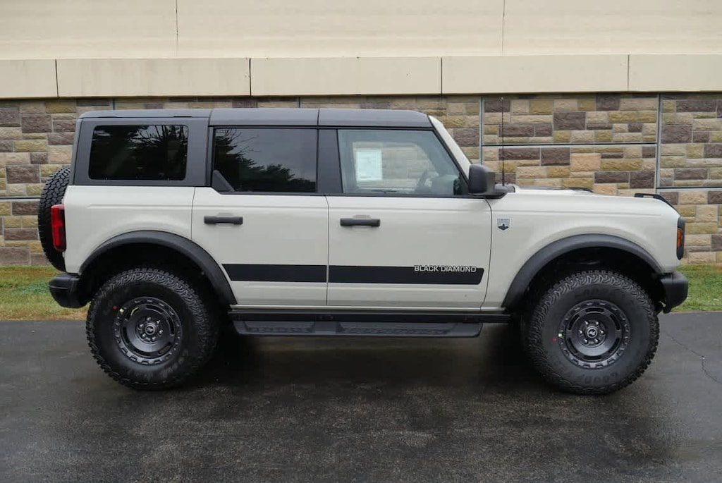 New 2025 Ford Bronco Big Bend 4x4