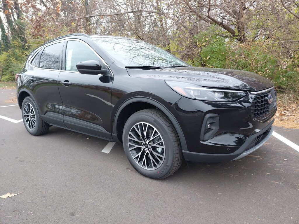 New 2026 Ford Escape Phev FWD
