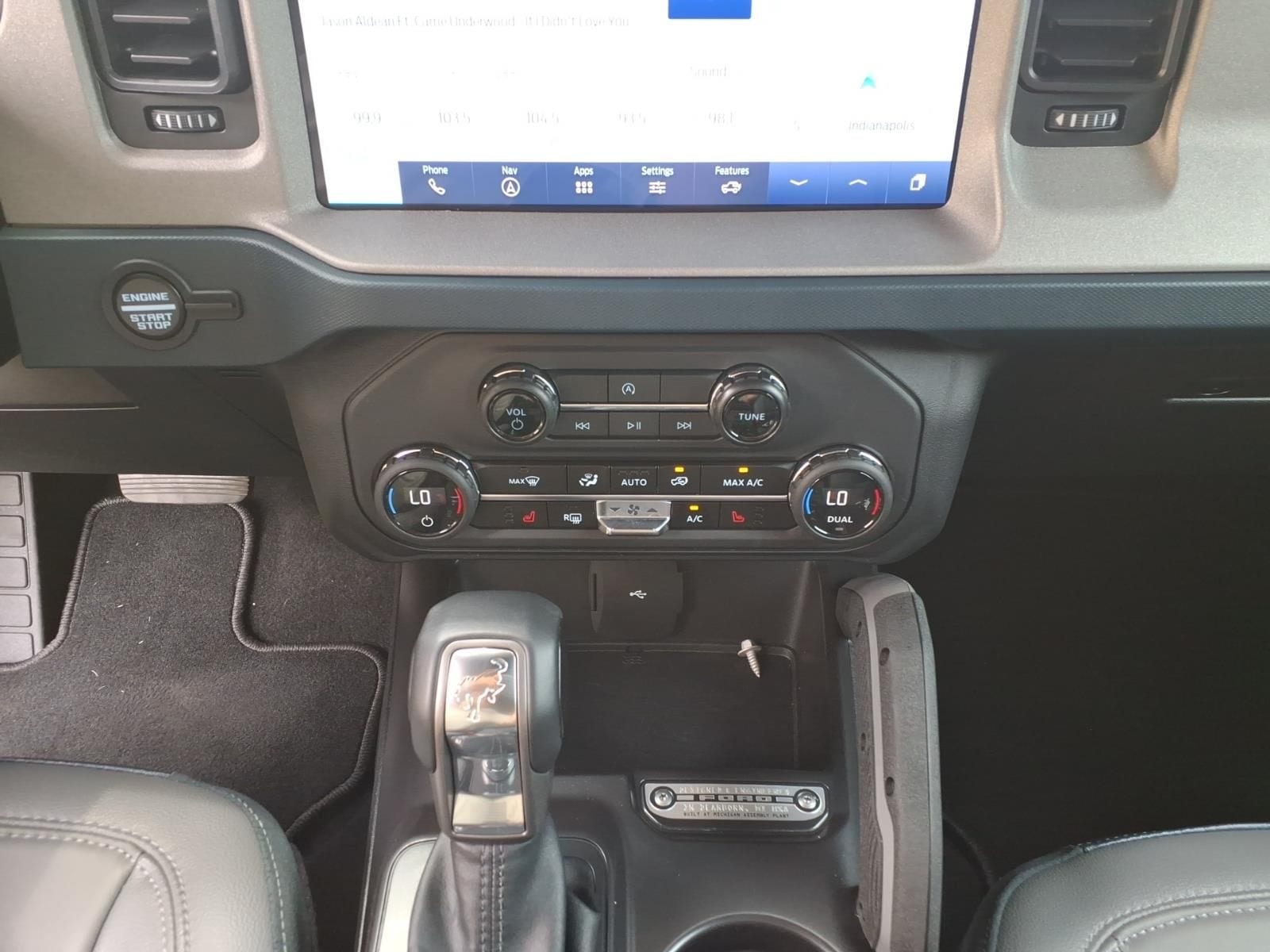 2024 Ford Bronco Outer Banks - Photo 27