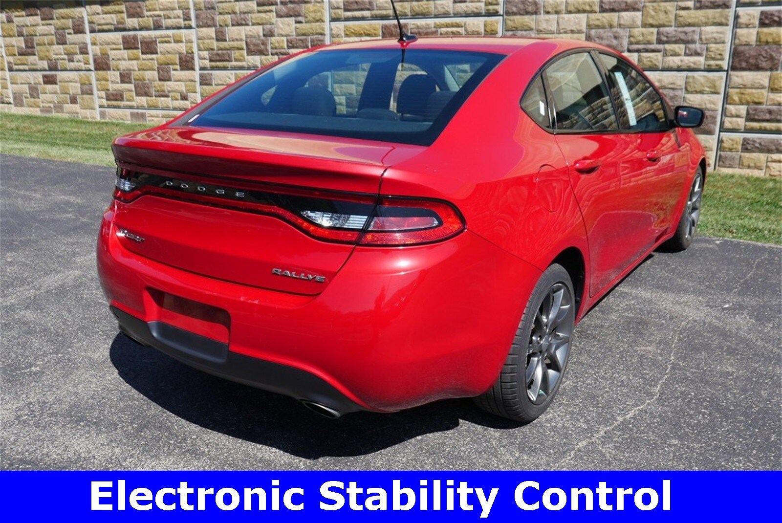 2013 Dodge Dart SXT photo 3