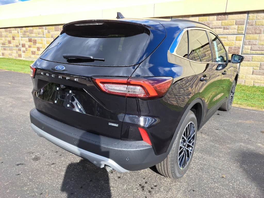 New 2026 Ford Escape Phev FWD