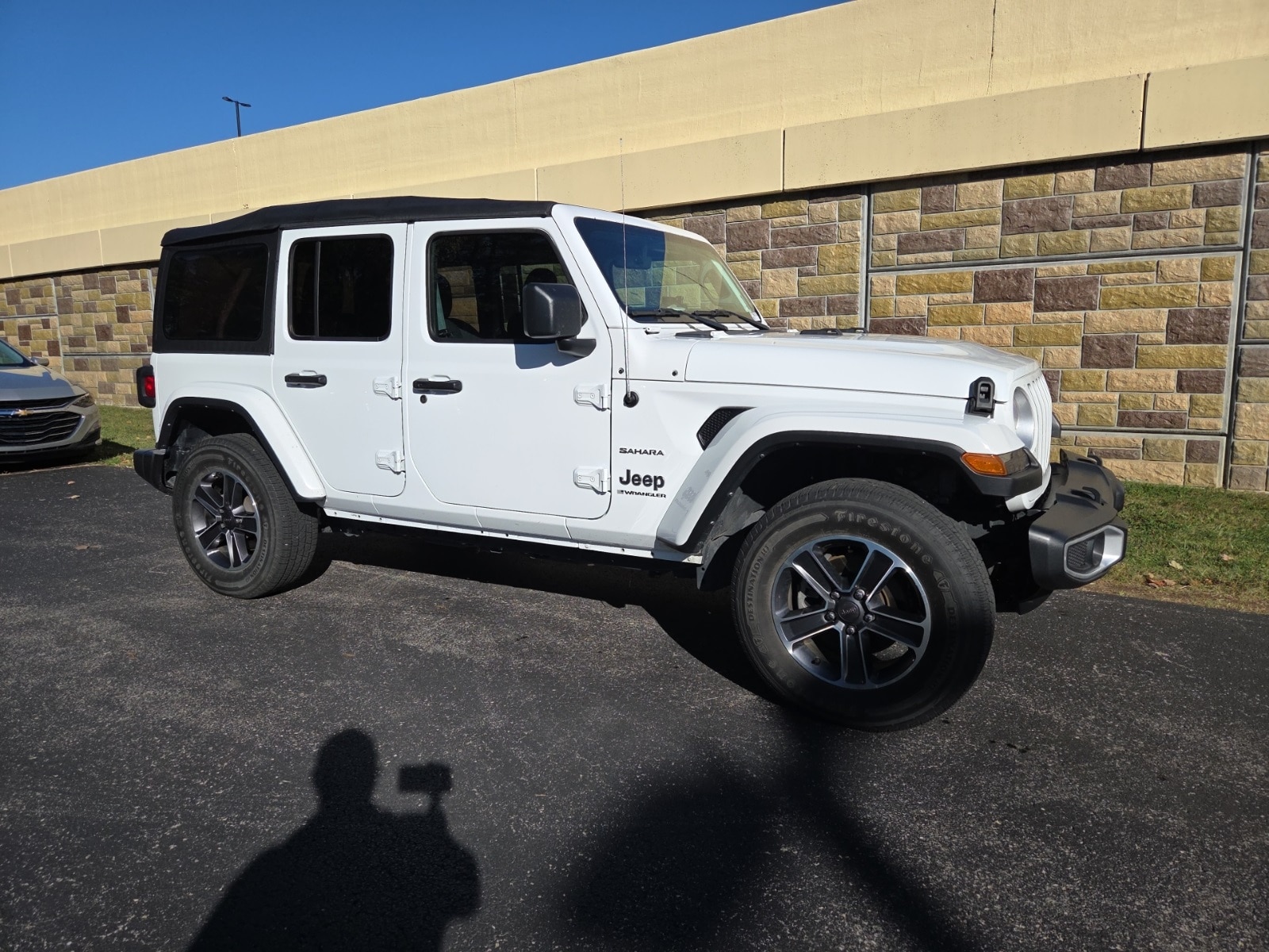 2023 Jeep Wrangler 4-Door Sahara