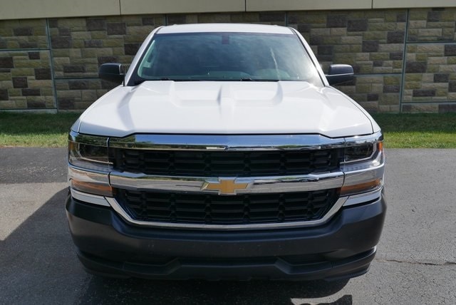 Used 2016 Chevrolet Silverado 1500 Work Truck 1WT with VIN 1GCRCNEH5GZ319880 for sale in Indianapolis, IN