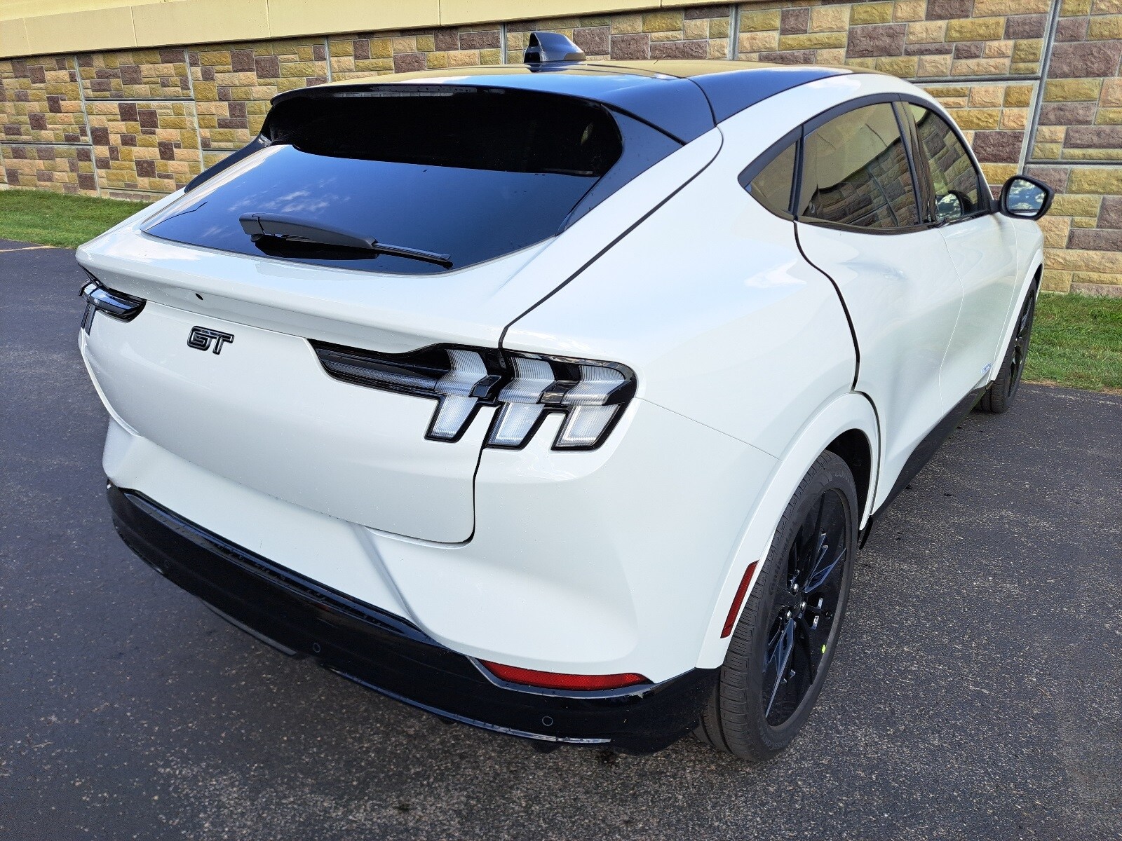 2025 Ford Mustang Mach-E GT photo 2
