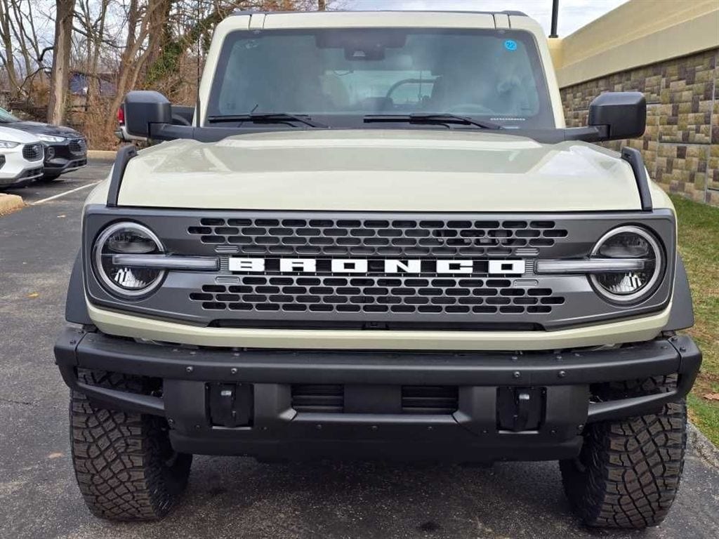 New 2025 Ford Bronco Badlands SUV