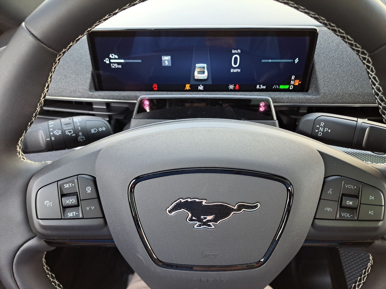 2025 Ford Mustang Mach-E GT - Photo 23
