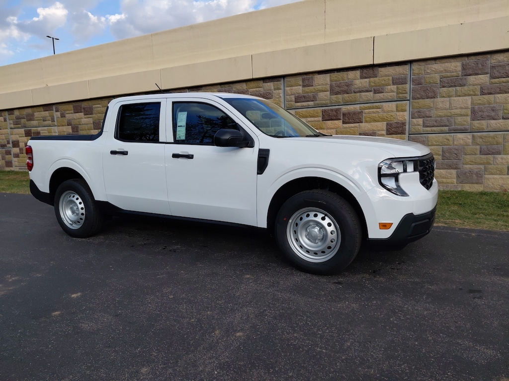 New 2025 Ford Maverick XL Truck SuperCrew