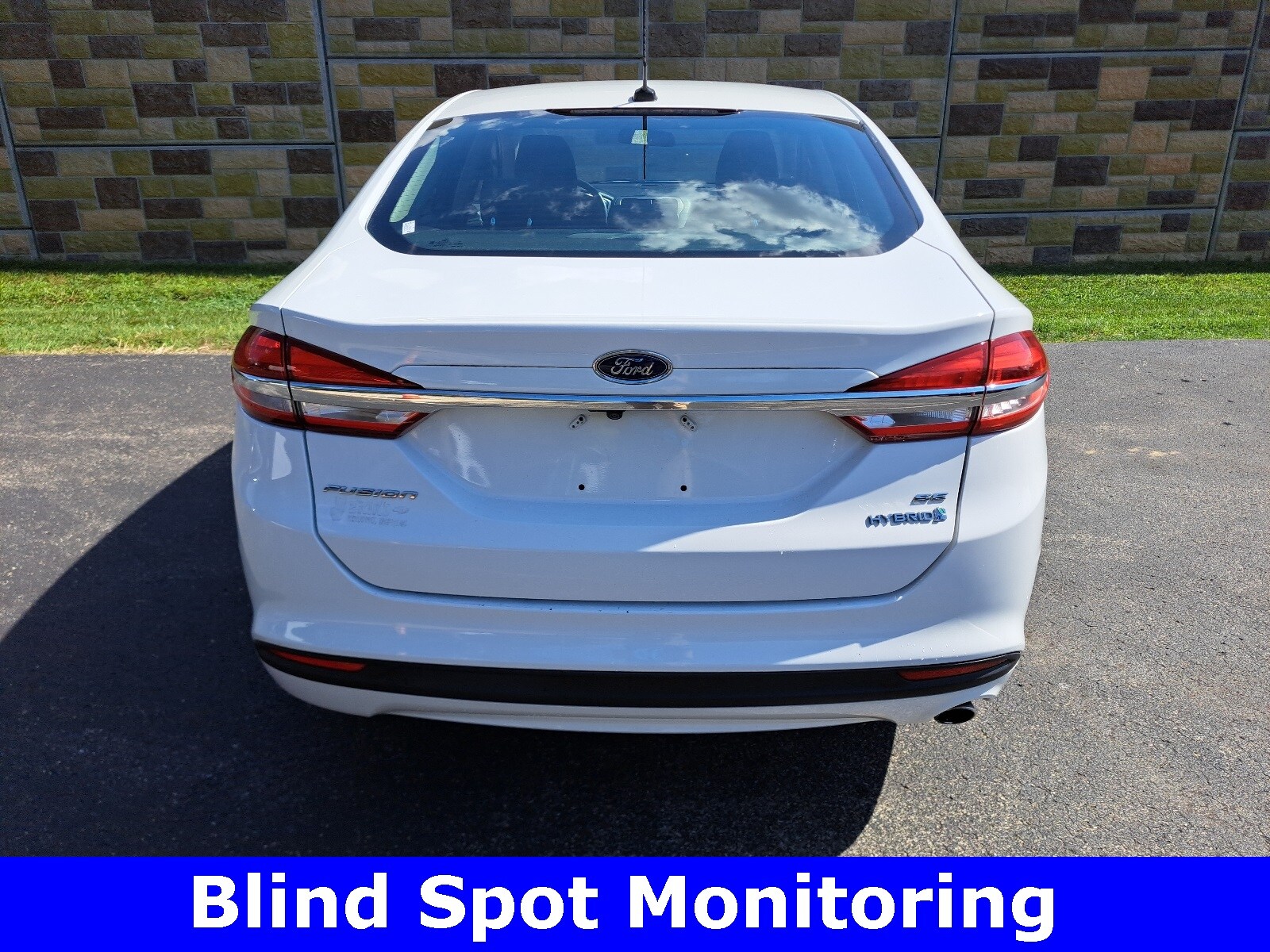 2017 Ford Fusion SE Hybrid photo 3