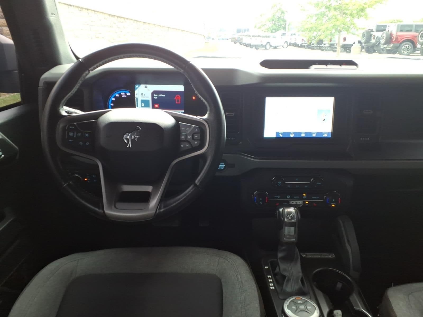 Photo 33