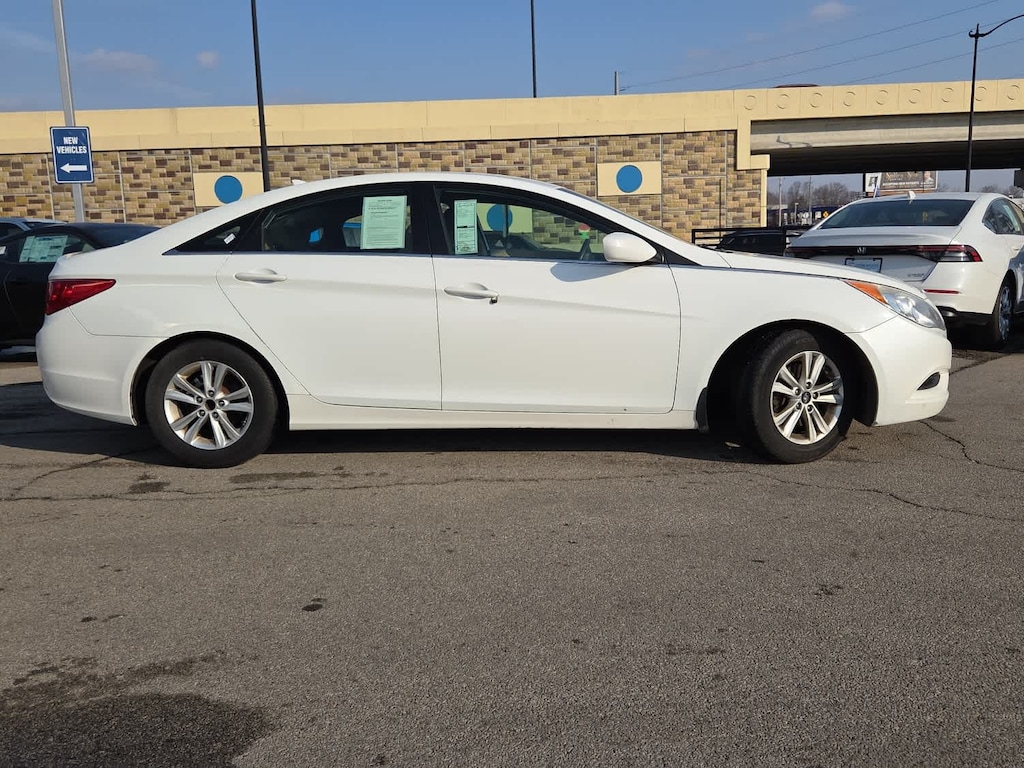 Used 2012 Hyundai Sonata GLS Sdn 2.4L Auto