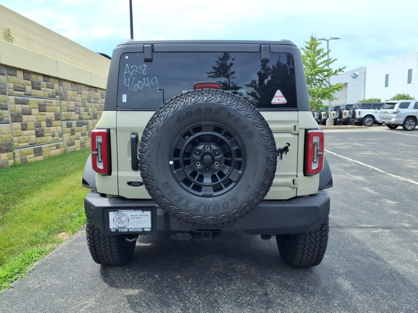 2026 Ford Bronco 4-Door Outer Banks - Photo 8