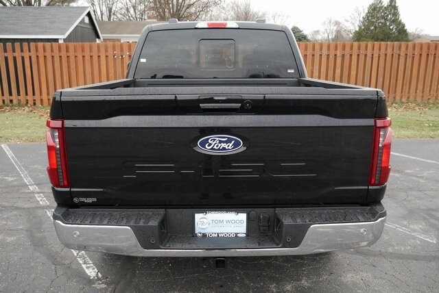 2024 Ford F-150 XLT photo 3