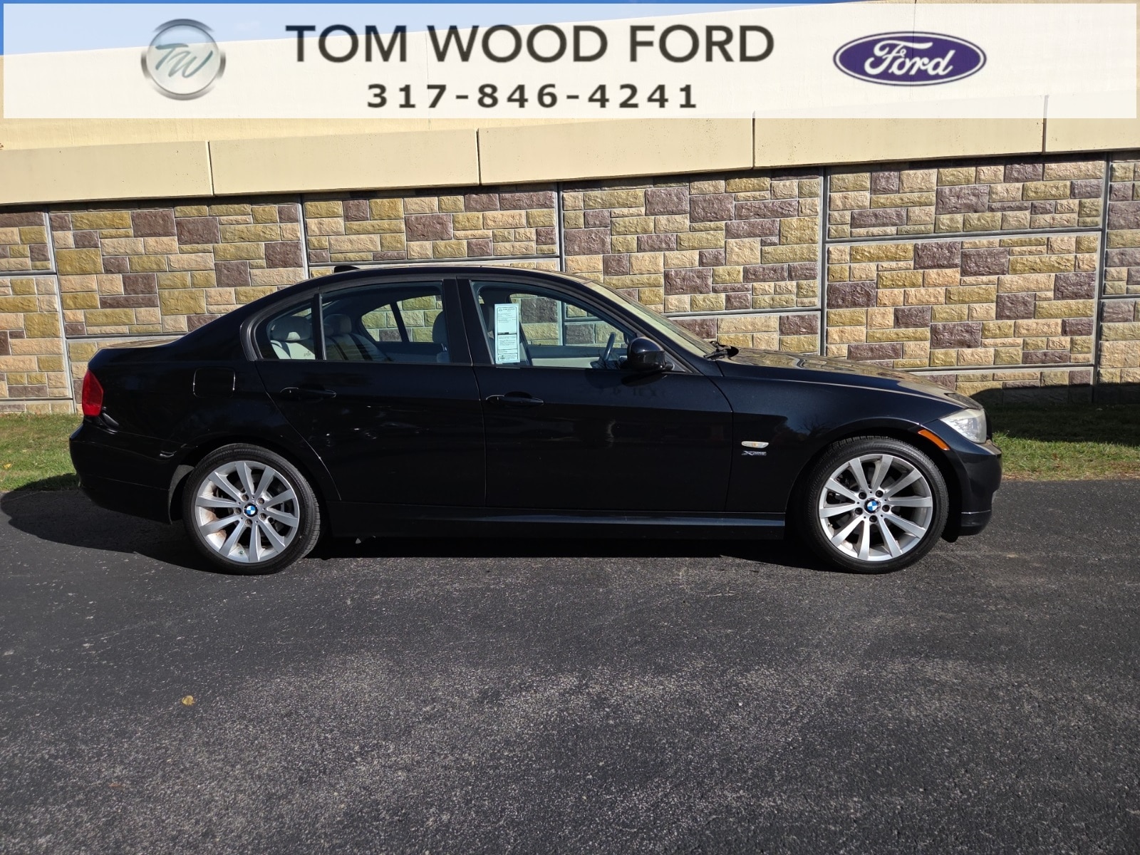 Used 2011 BMW 3 Series 328i with VIN WBAPK7G57BNN71085 for sale in Indianapolis, IN
