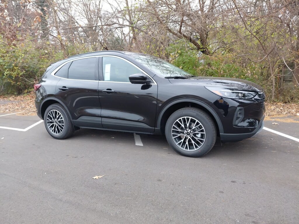 New 2026 Ford Escape Phev FWD