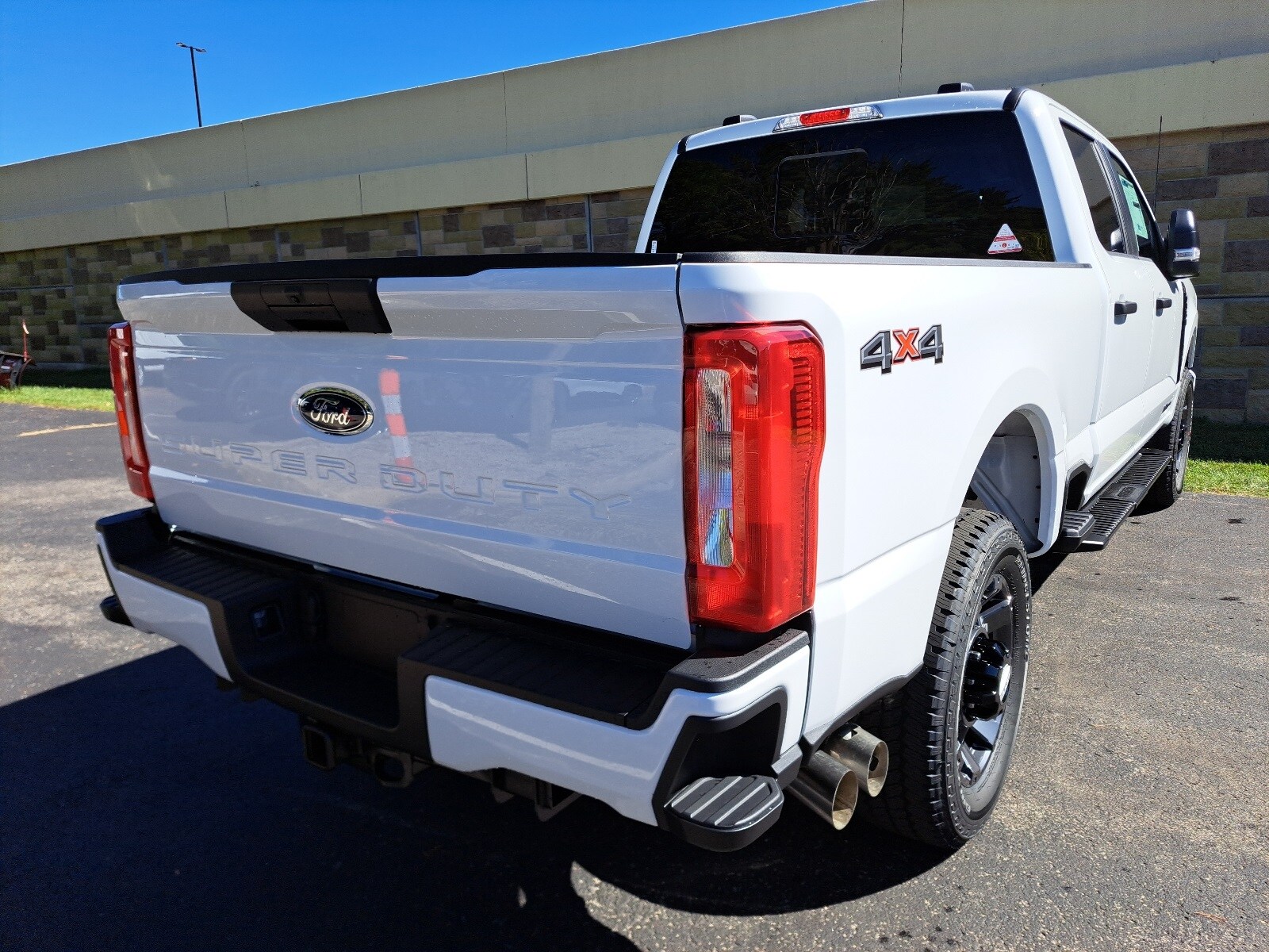 2026 Ford F-350 XL photo 2