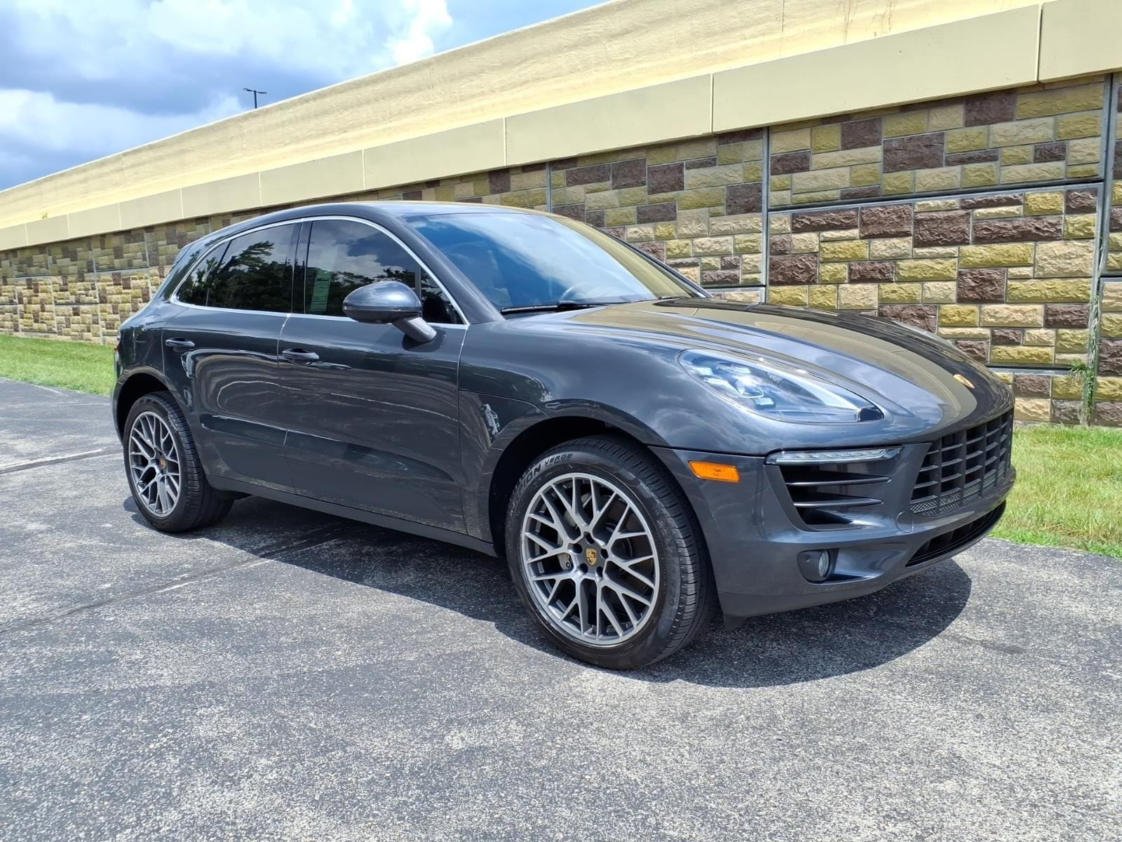 2017 Porsche Macan