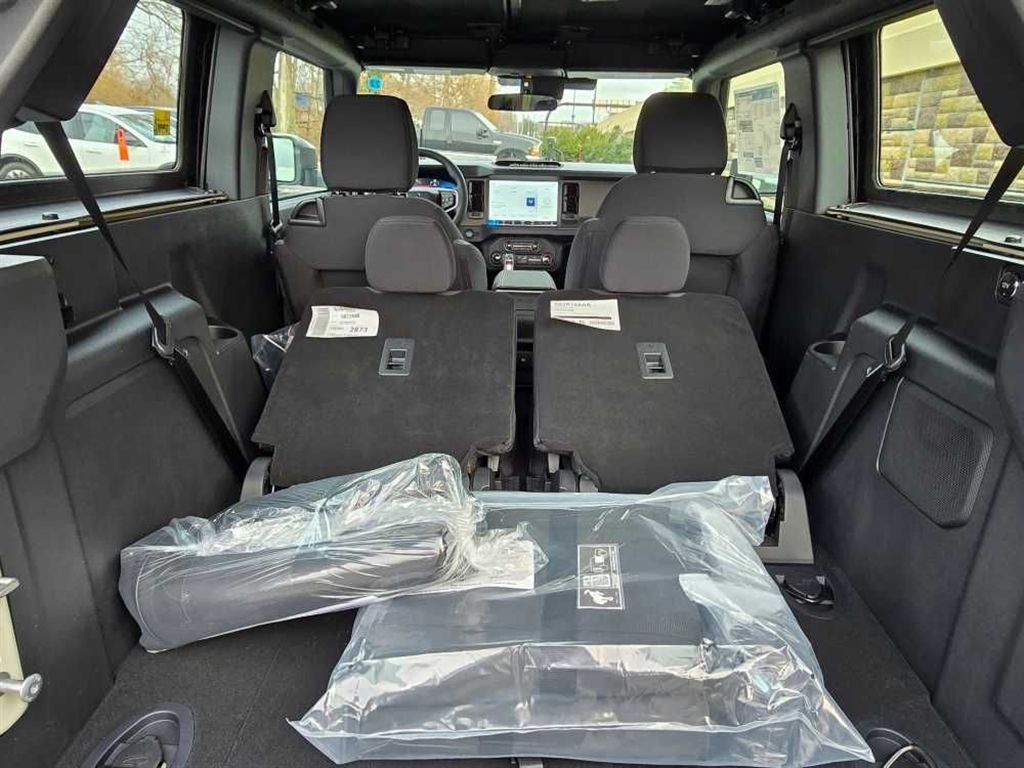 2025 Ford Bronco 2-Door Base - Photo 20