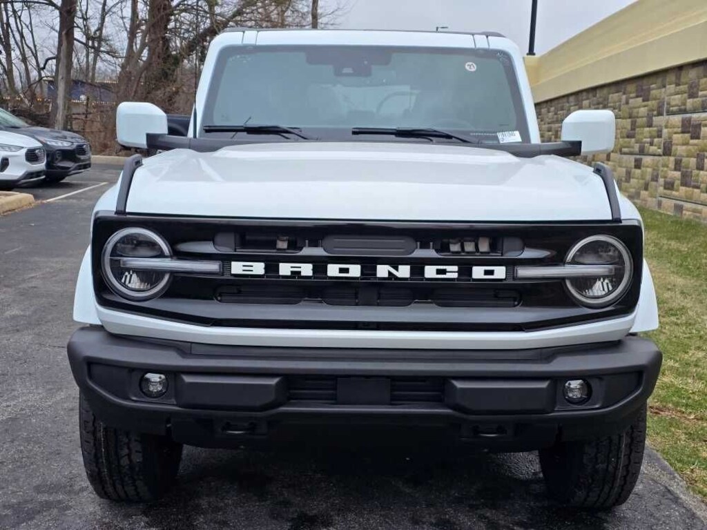 New 2025 Ford Bronco Outer Banks SUV