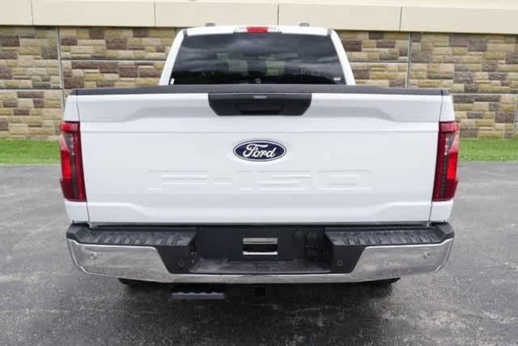 New 2025 Ford F-150 XLT Truck SuperCrew Cab