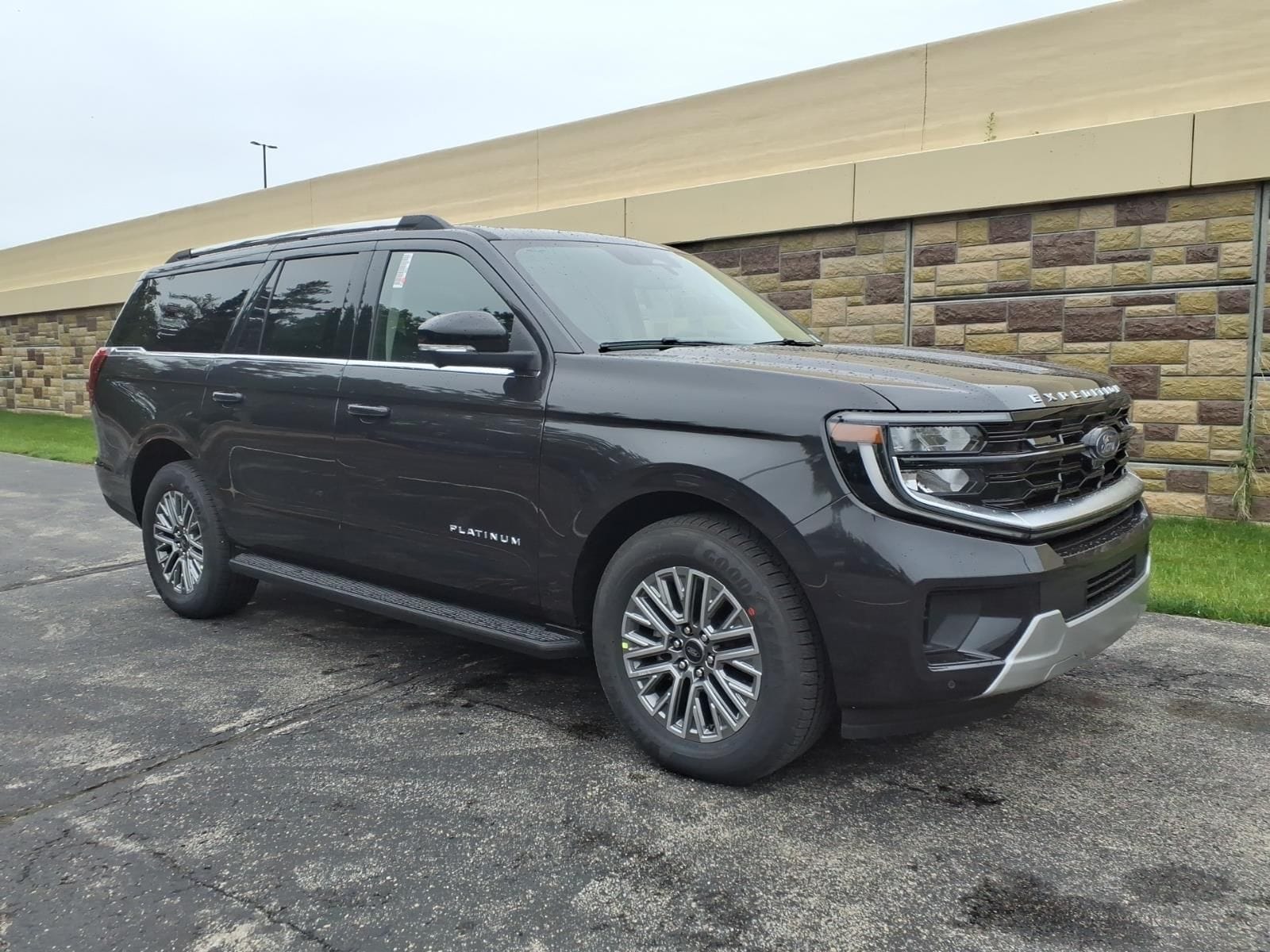 2026 Ford Expedition Platinum MAX 4x4's photo