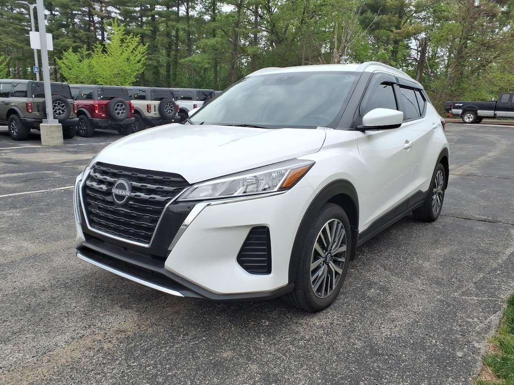 Used 2023 Nissan Kicks SV SUV