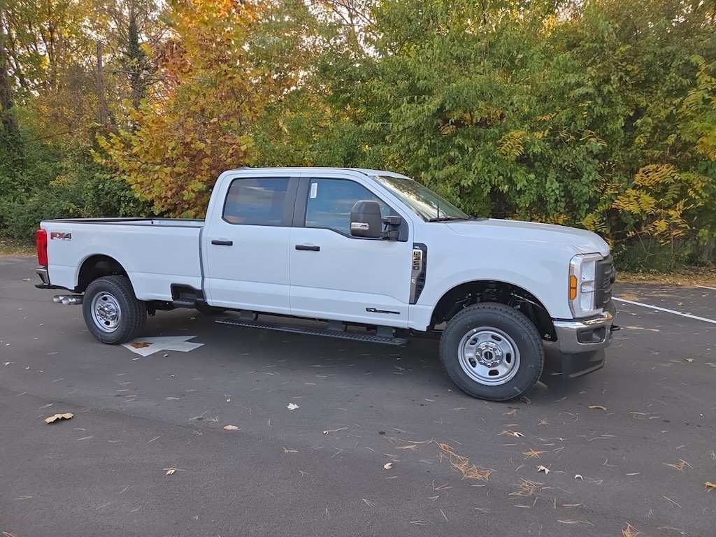 New 2026 Ford Super Duty F-350 SRW XL Truck Crew Cab