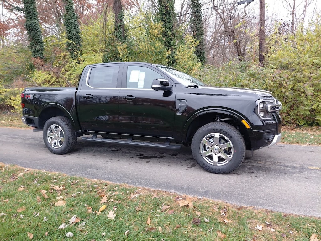 New 2025 Ford Ranger Lariat 4WD Supercrew 5 Box 4WD SuperCrew 5 Box