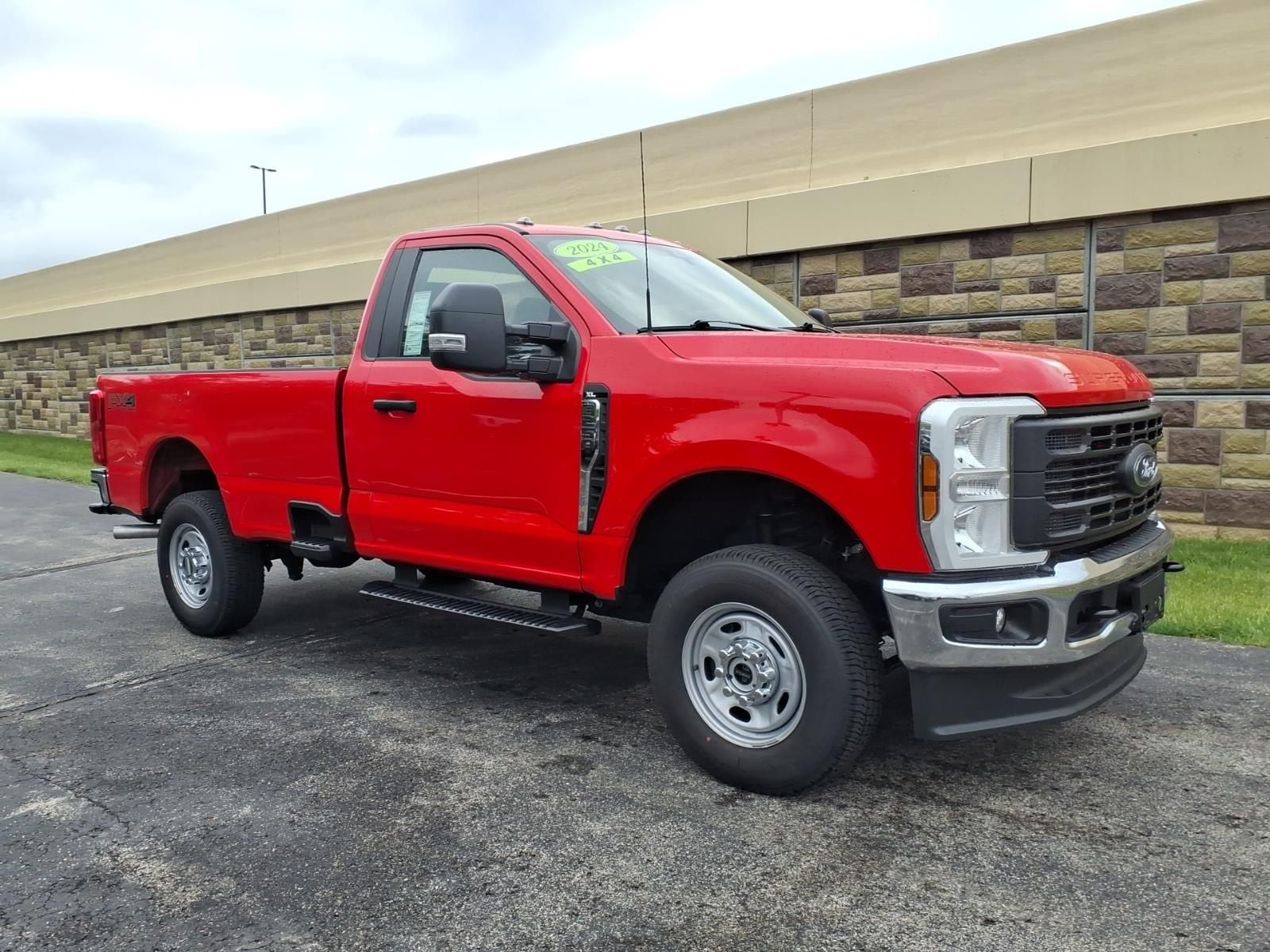 2024 Ford F-250 XL 4x4 Regular Cab 8' Box's photo