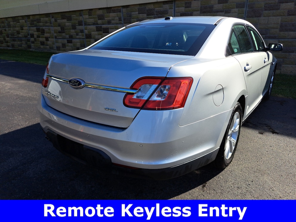 Used 2012 Ford Taurus SEL Sedan