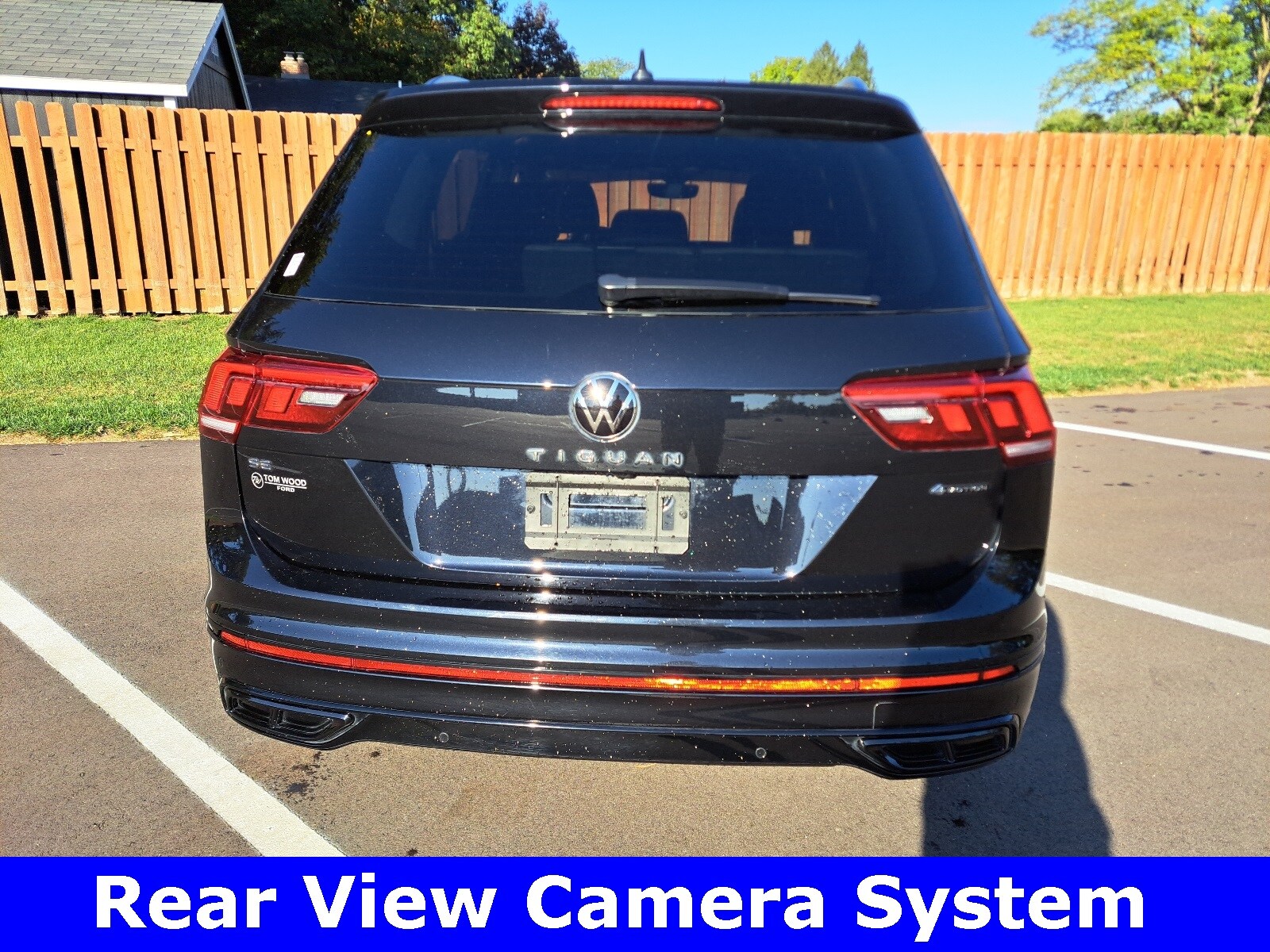 2023 Volkswagen Tiguan SE R-Line Black photo 3