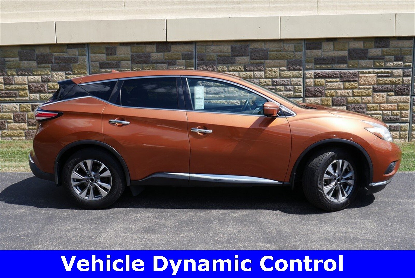 2015 Nissan Murano S photo 2