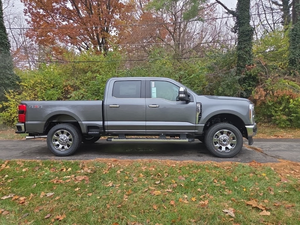 New 2026 Ford Super Duty F-250 SRW Lariat Truck Crew Cab