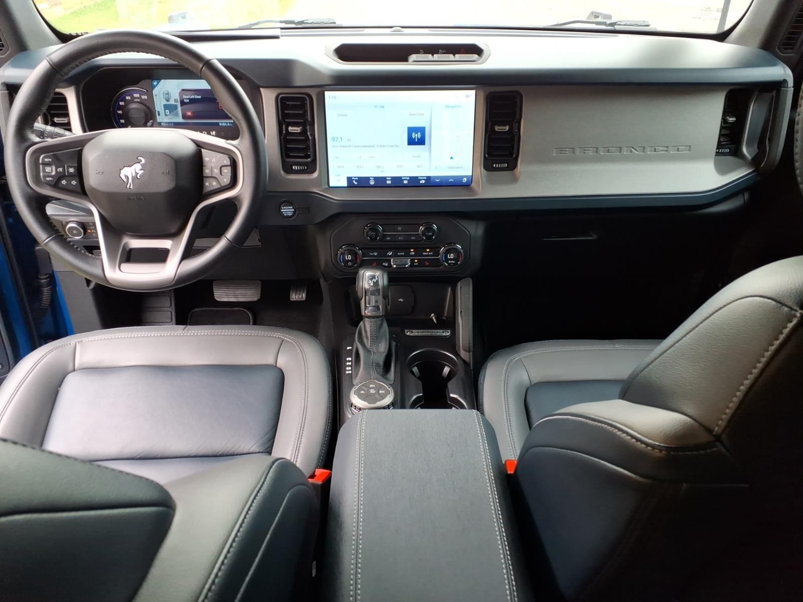 2024 Ford Bronco Outer Banks - Photo 32