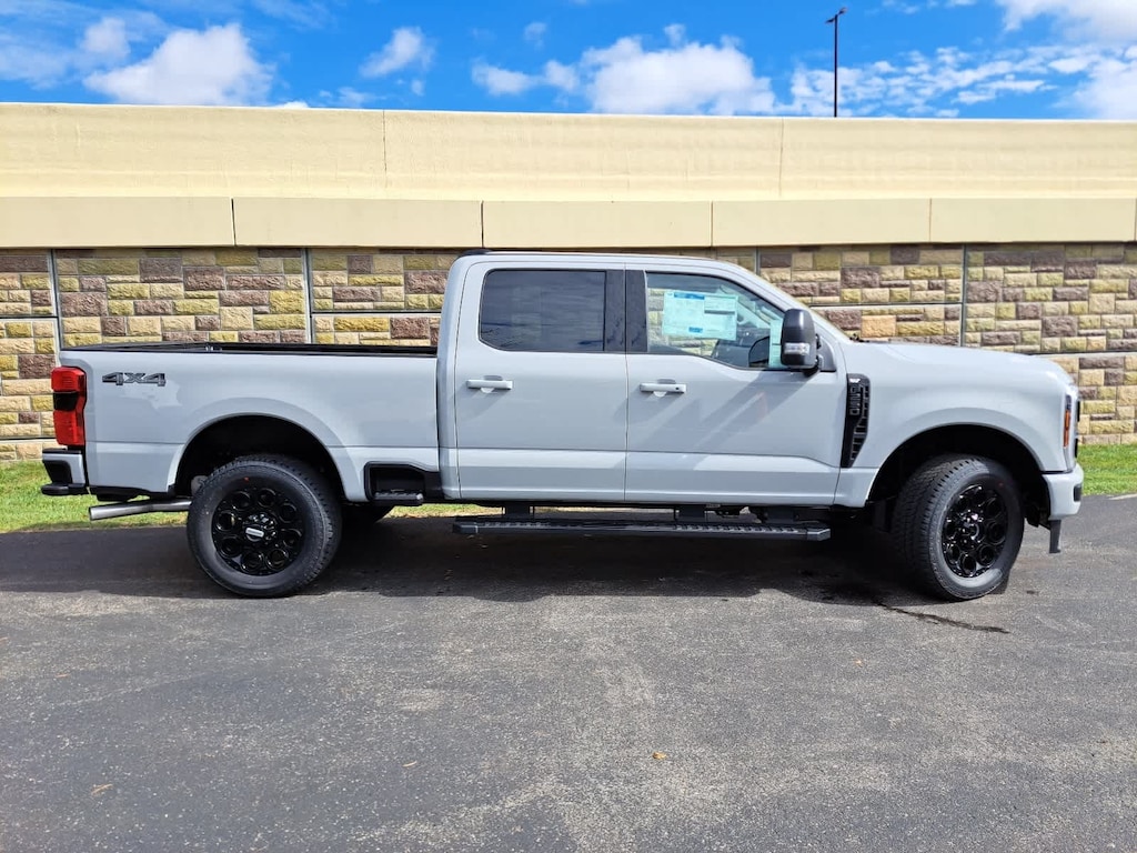 New 2026 Ford Super Duty F-250 SRW XLT Truck Crew Cab