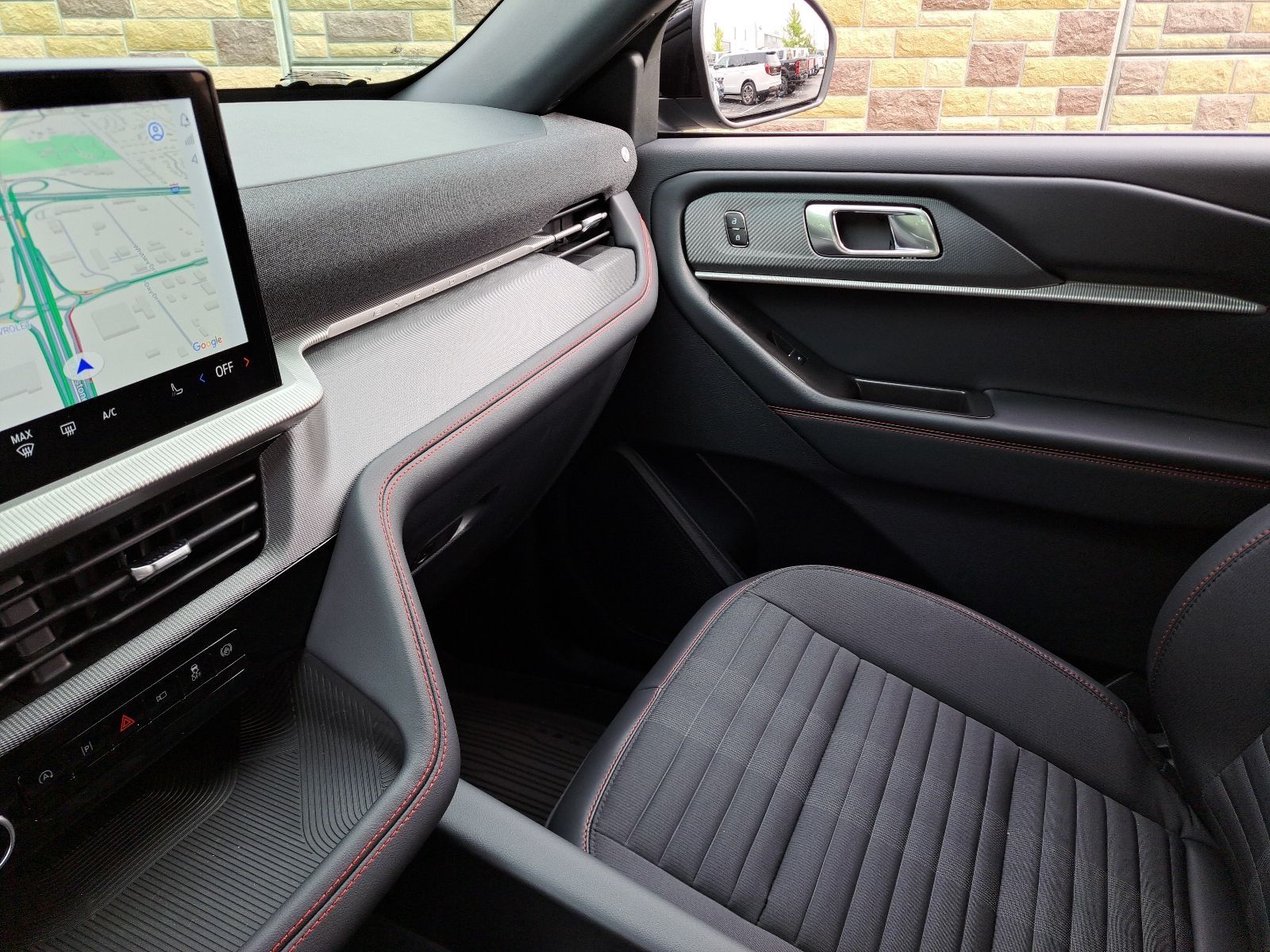 2026 Ford Explorer ST-Line - Photo 28