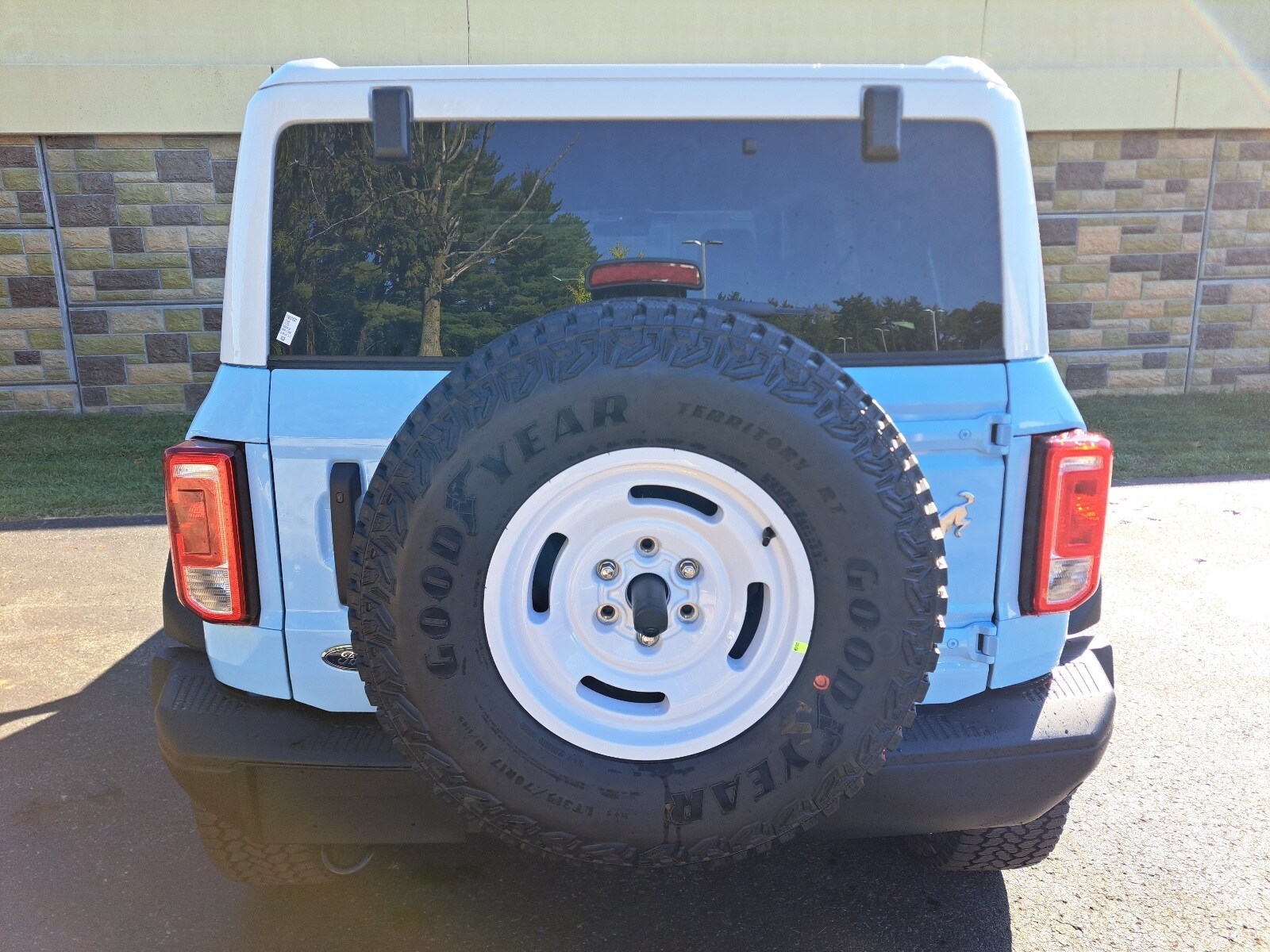 2025 Ford Bronco Heritage First Edition photo 4